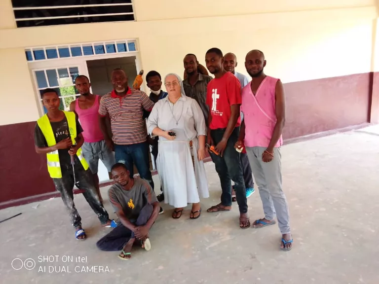 Consegna ufficiale delle chiavi del nuovo centro di formazione professionale a Maison de Paix